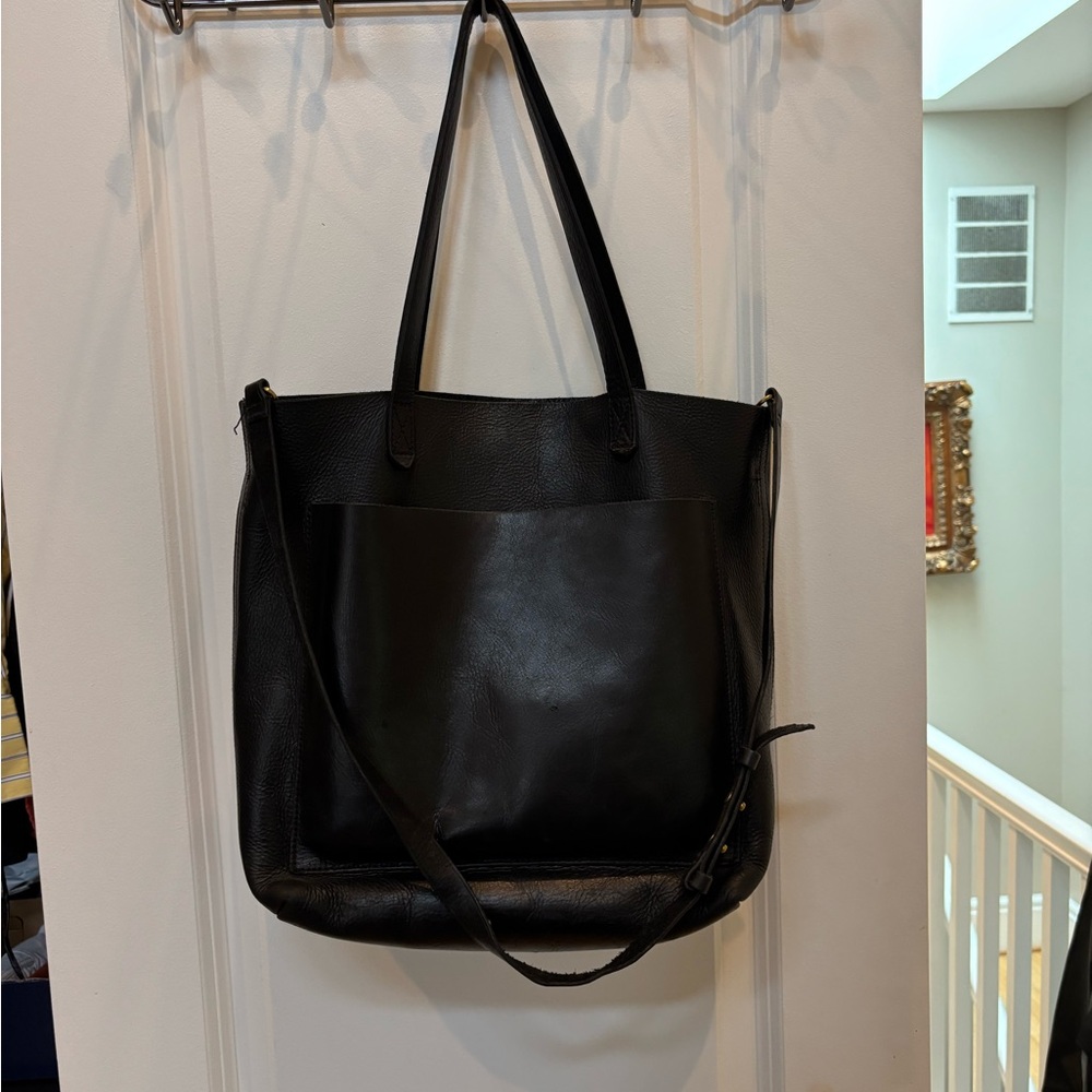 Leather Madewell Medium Transport Tote in Black